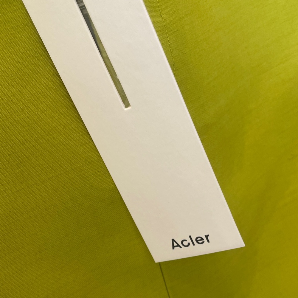 ACLER RODBOROUGH SKIRT AVOCADO - Picture 2 of 2